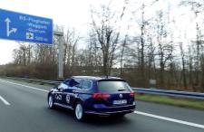 Teststrecke auf der A39 in Betrieb: Volkswagen sammelt anonymisierte Daten für Automatisiertes Fahren