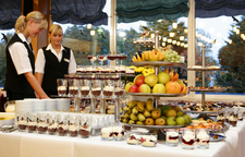 Ab sofort ist Sonntag wieder Brunch-Tag im Müritz Hotel in Klink