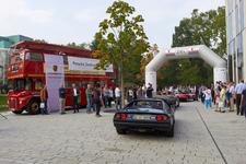 Nachbericht: Classics à la carte 2014 - Zieleinlauf der renommierten Oldtimer-Rallye Classics à la carte am Kö-Bogen