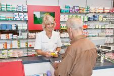 Apotheker in Bayern erklären, wann und wie Arzneimittel richtig eingenommen werden