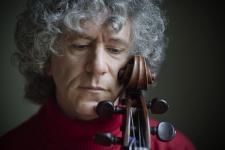 Steven Isserlis mit 14. Glashütte Original MusikFestspielPreis geehrt