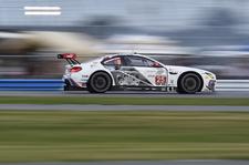 BMW M6 GTLM und BMW M6 GT3 meistern beim ersten Renneinsatz die Herausforderung Daytona