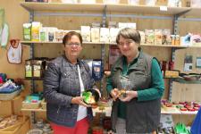 Ehrenamt und fairer Handel - der Fairtrade-Souvenirshop auf der Gartenschau