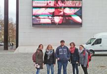Down-Syndrom: Studierende der Sozialen Arbeit besuchten die Bonner Ausstellung "Touchdown"