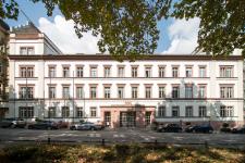 PATRIZIA veräußert zehn Büroimmobilien in Hessen