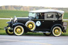Oldtimer, Sandskulpturen, Radsportler - volles Himmelfahrts-Programm im Ostseebad Binz