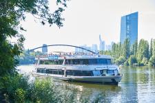 Ostern auf dem Wasser: Buntes Programm der Primus-Linie
