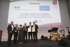Verständliche Medizinersprache: "Was hab' ich?" und die R+V BKK erhalten dfg Award