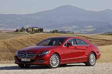 Das neue Coupé von Mercedes-Benz gewinnt das "Goldene Lenkrad 2010"