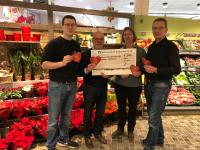 Spendenrekord durch Pfandbon-Aktion bei Edeka Köpper in Höhe von 2.470 Euro