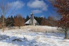 Wandern im Winterwald