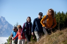 Der Sonne entgegen: Heilklimatische Wanderungen und Klimakuren in Garmisch-Partenkirchen machen Körper und Seele frühlingsfit
