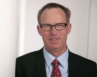 Erste Gerichtsverhandlung in englischer Sprache