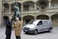 Die Polizei in Stuttgart fährt Mercedes-Benz Vito E-CELL