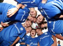 Jetzt für "Mainova Fußball-Camps für Kids" mit der Eintracht Frankfurt Fußballschule bewerben