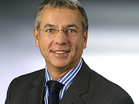 Norbert Beyss dockt bei edel an