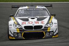 BMW M6 GT3 nach fünf Stunden in aussichtsreicher Position bei den 24 Stunden von Spa-Francorchamps / Martin und Catsburg führen das Rennen zeitweise an