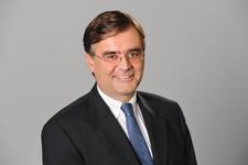 Dr. Wolf Schumacher wird zum Fellow der RICS ernannt