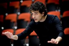 "Debüt im Deutschlandradio Kultur" - Francesco Angelico am Pult des DSO