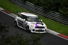 Frühes Aus für den NEXEN Mini beim 6. VLN-Lauf aufgrund von Bremsproblemen
