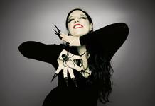 Erika Stucky präsentiert Songprojekt "Black Widow"