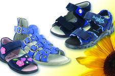 Däumling Sandalen: für schmale Füße Gold wert!