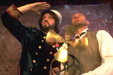 Die große Silvester-Comedyshow in Merlins Wunderland: Ein grandioser brachialromantischer Jahresrückblick
