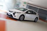 Opel Ampera für "Car of the Year 2012" nominiert