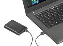 revolt Powerbank PB-160 im Kreditkarten-Format, 5.000 mAh, 2 USB-Ports, 2,4 A, 12 Watt