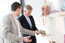 ECCO vermittelt mit DANSK DESIGN Ausstellung Dänische Werte in der Königlich Dänischen Botschaft in Berlin