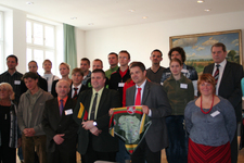 Sozialdezernent Hermann Junghans sprach mit Jungendlichen Junge Litauer zu Praktika in Schwerin