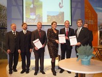 Staatssekretärin Klöckner zeichnet beste Regent-Weinerzeuger aus