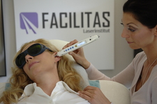 Gute Vorsätze fürs neue Jahr: In 90 Minuten zum Nichtraucher mit der Facilitas Softlasertherapie!