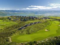 Für Golffans: 27 Löcher, Suiten Übernachtung... ab 280,- € pro Person und für Austernfans steigt das größte Austernfestival der Welt!