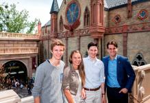 DSV-Adler fliegen wieder: Andreas Wellinger und Martin Schmitt heben im Europa-Park ab