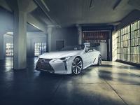 Lexus LC Cabriolet Konzept-Fahrzeug feiert Weltpremiere
