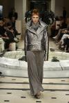 Erstmalig: Anja Gockel Fashion Show durch die Lobby des Hotel Adlon