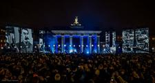 Flexible LED-Wall von XL Video beim Bürgerfest zum 25. Mauerfall-Jubiläum