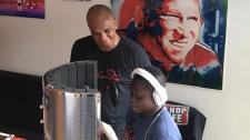 Klassenzimmer in Action: Stadtteilschule Alter Teichweg bringt coole Beats zum HSV