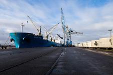 EPAS empfängt Mehrzweckschiff "Orange River" am Nordkai in Emden