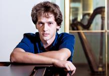 Umzug ins Fürstenhaus: "Soireen in der Altenburg" in dieser Saison an anderen Orten // Auftakt mit Busoni-Preisträger Ivan Krpan