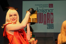 Auf auf den Spuren von Coco Chanel - Der Ringstrassen-Galerien Designer Award geht in die 7. Runde