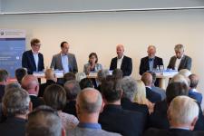 Farbe bekennen: Brandenburgisches Handwerk fühlt Spitzenkandidaten zur Landtagswahl auf den Zahn