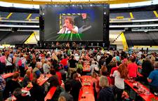 "Südbahnhof goes Stadion": Live Musik Frühschoppen im XXL-Format
