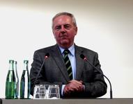 Dr. med. Alfred Möhrle zum Ehrenpräsidenten der Landesärztekammer Hessen ernannt