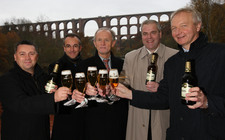 Sternquell Brauerei startet Herbstoffensive - Einführung neuer Longneckflasche und neuer Werbekampagne