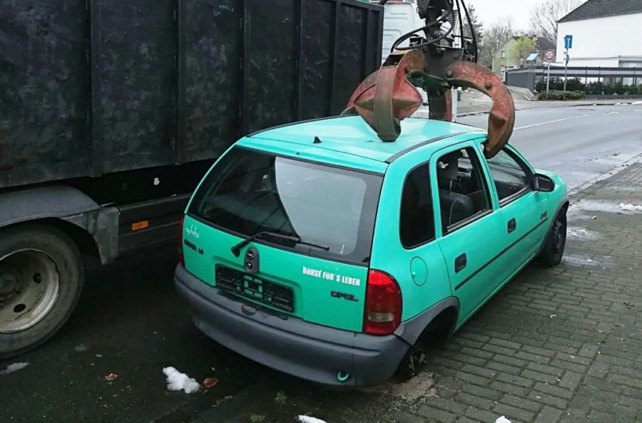 Ihre-zuverl-ssige-Autoverschrottung-in-Bochum-Fachgerecht-Transparent