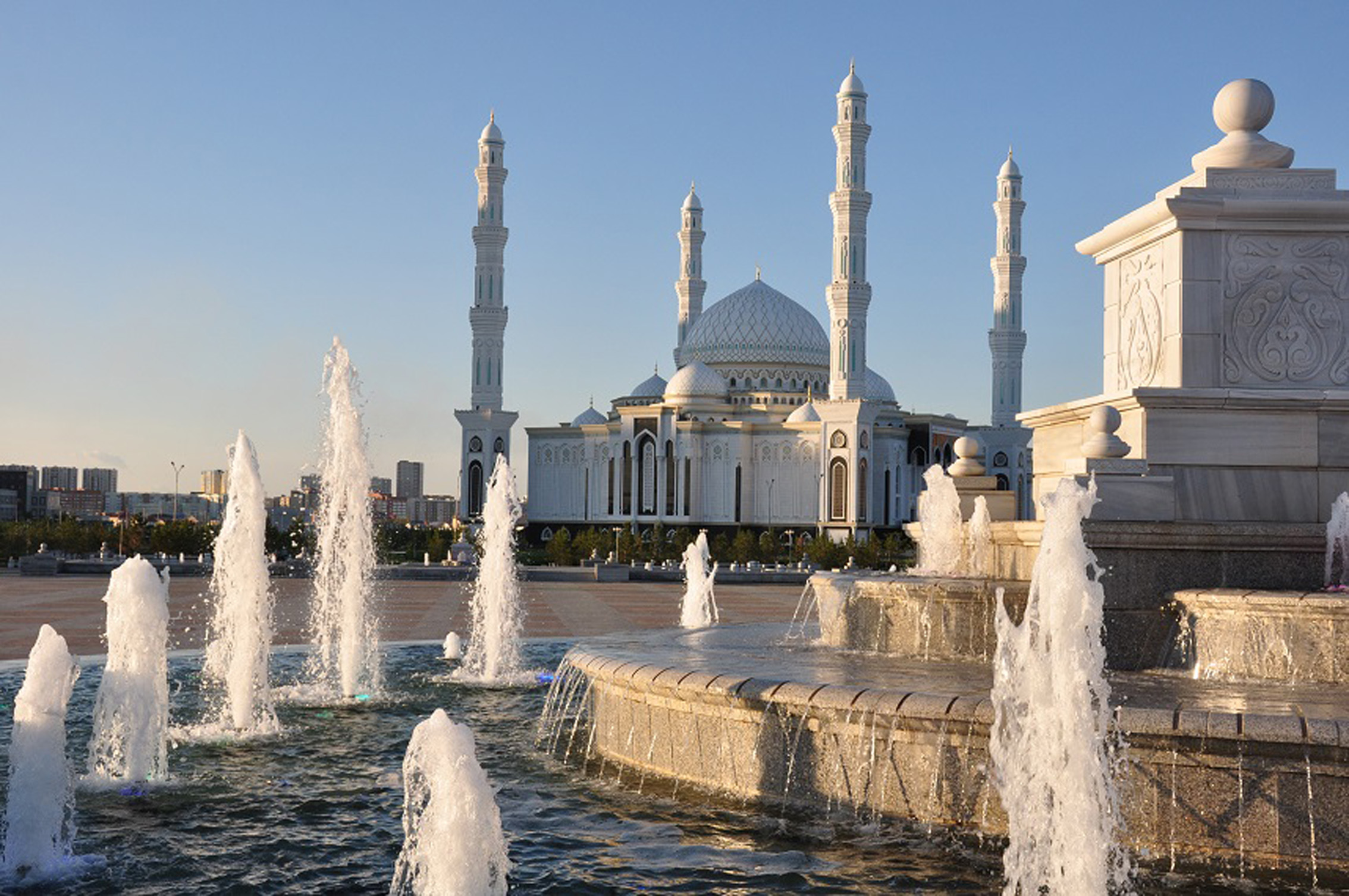 Mit Karawane zur EXPO nach Kasachstan, Karawane Reisen GmbH & Co. KG