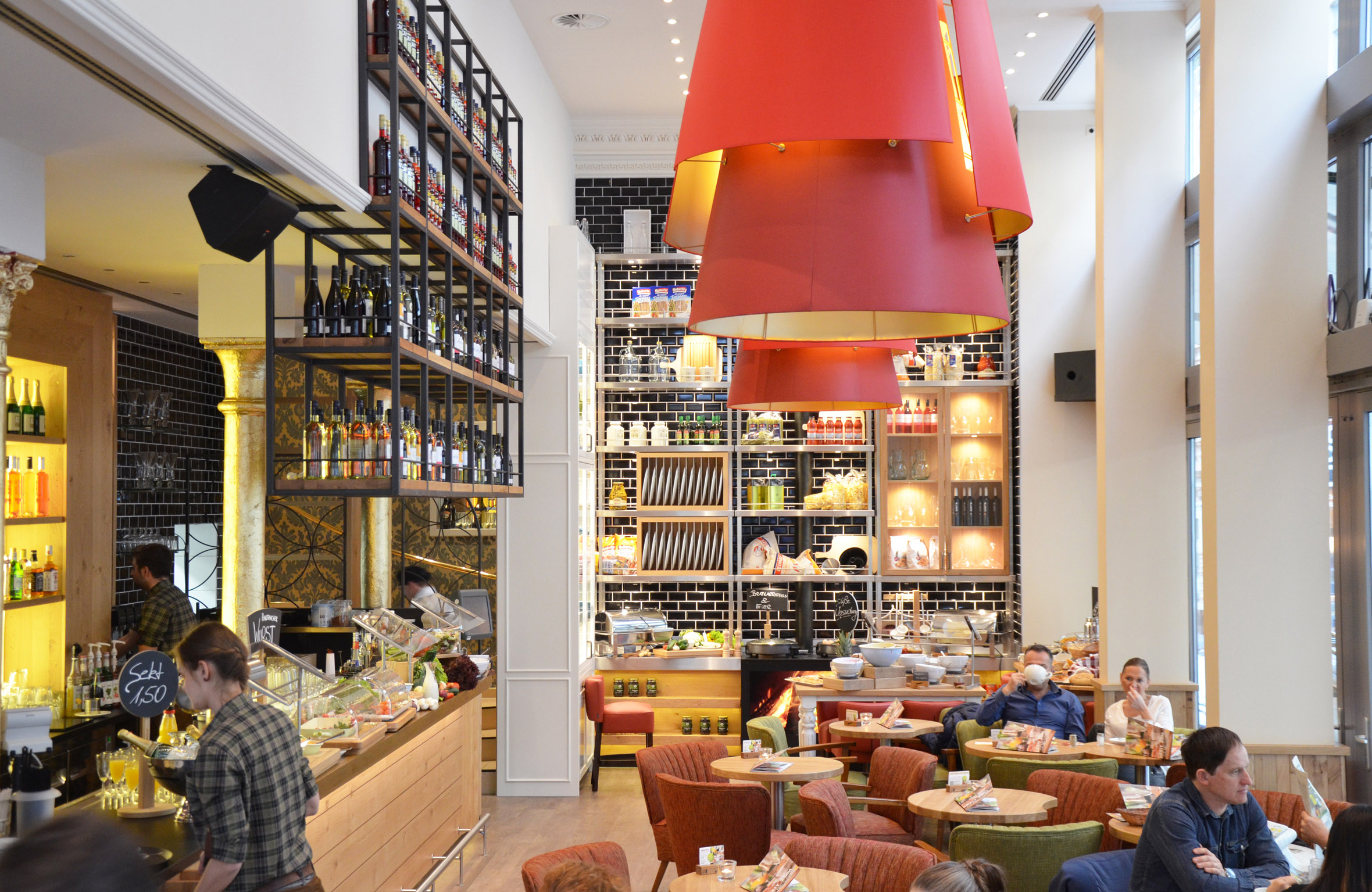 Etablierung als Multi-Brand-Unternehmen, Mitchells & Butlers Germany GmbH, Story