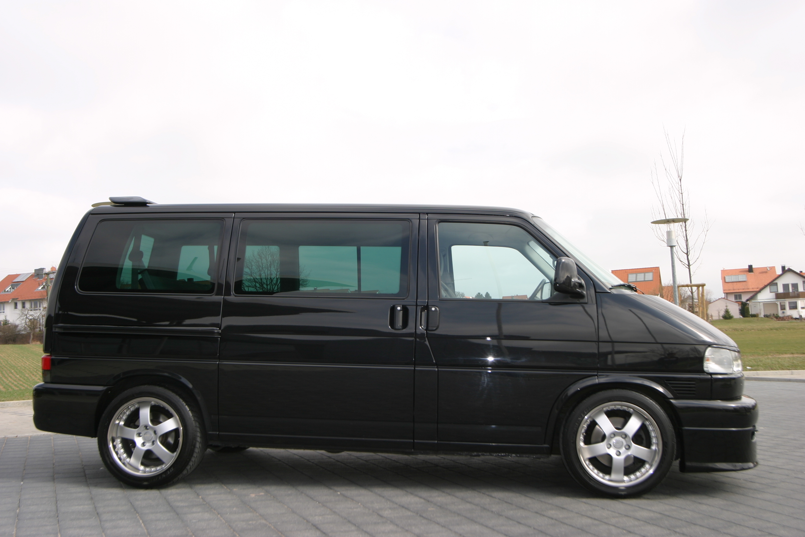 JMS Tuning für den Klassiker VW Bus T4, JMS - Fahrzeugteile GmbH, Story ...